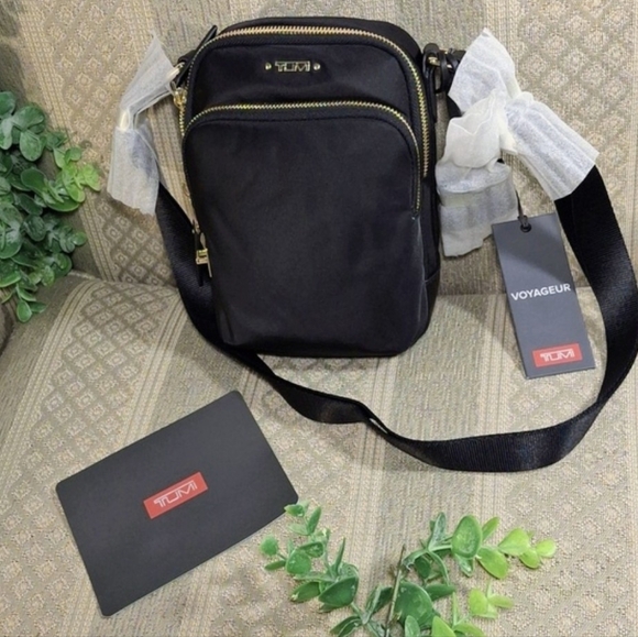 Tumi Handbags - NWT Tumi Voyageur Ruma Small Crossbody Messenger Bag
